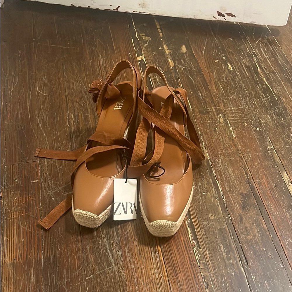 Zara Brown Espadrille Shoes with Classic Design